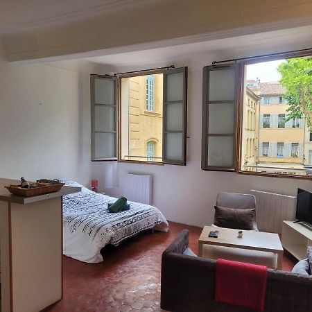 Apartamento Petit Coin Provencal Elegant Et Central Aix-en-Provence Exterior foto